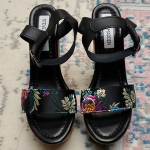 Steve madden wedges size 6
